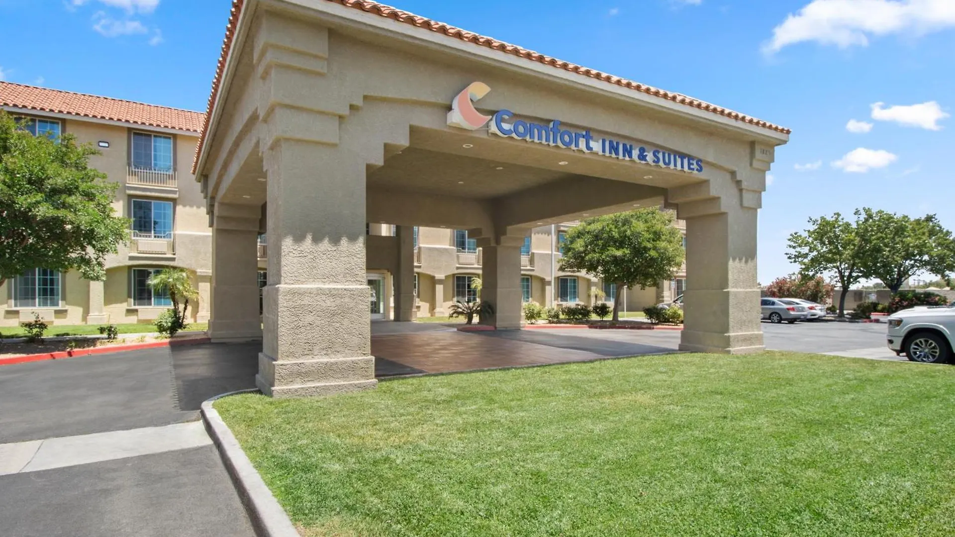 7 Business Hotels Near University of La Verne Worth Booking
